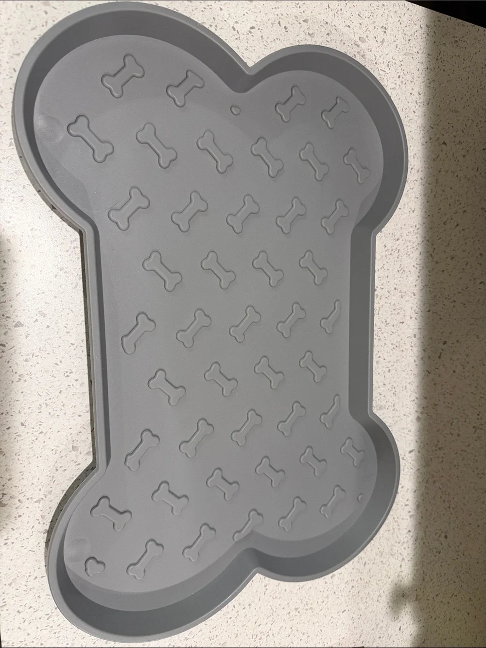 Gray Bone-Shaped Pet Bowl Mat